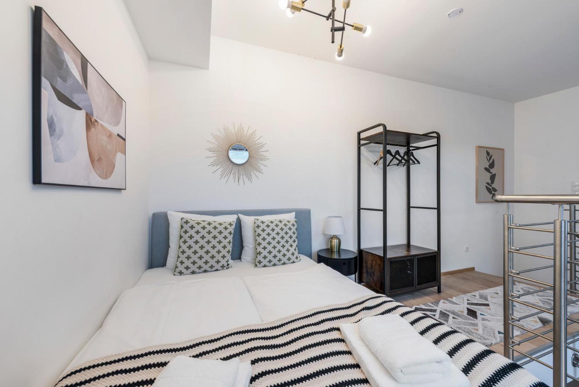 Vienna Hills Living Aparthotel ภายนอก รูปภาพ