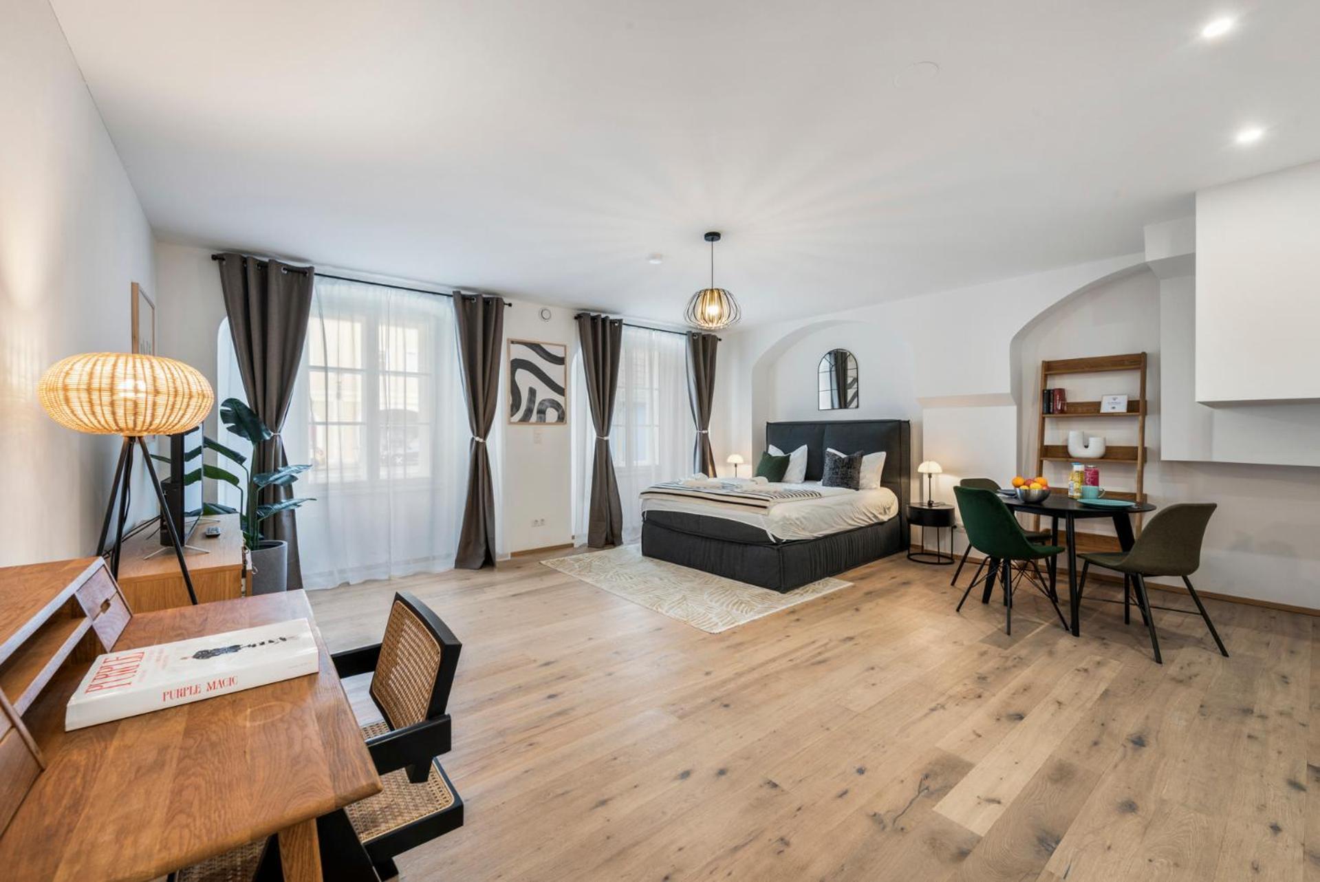 Vienna Hills Living Aparthotel ภายนอก รูปภาพ