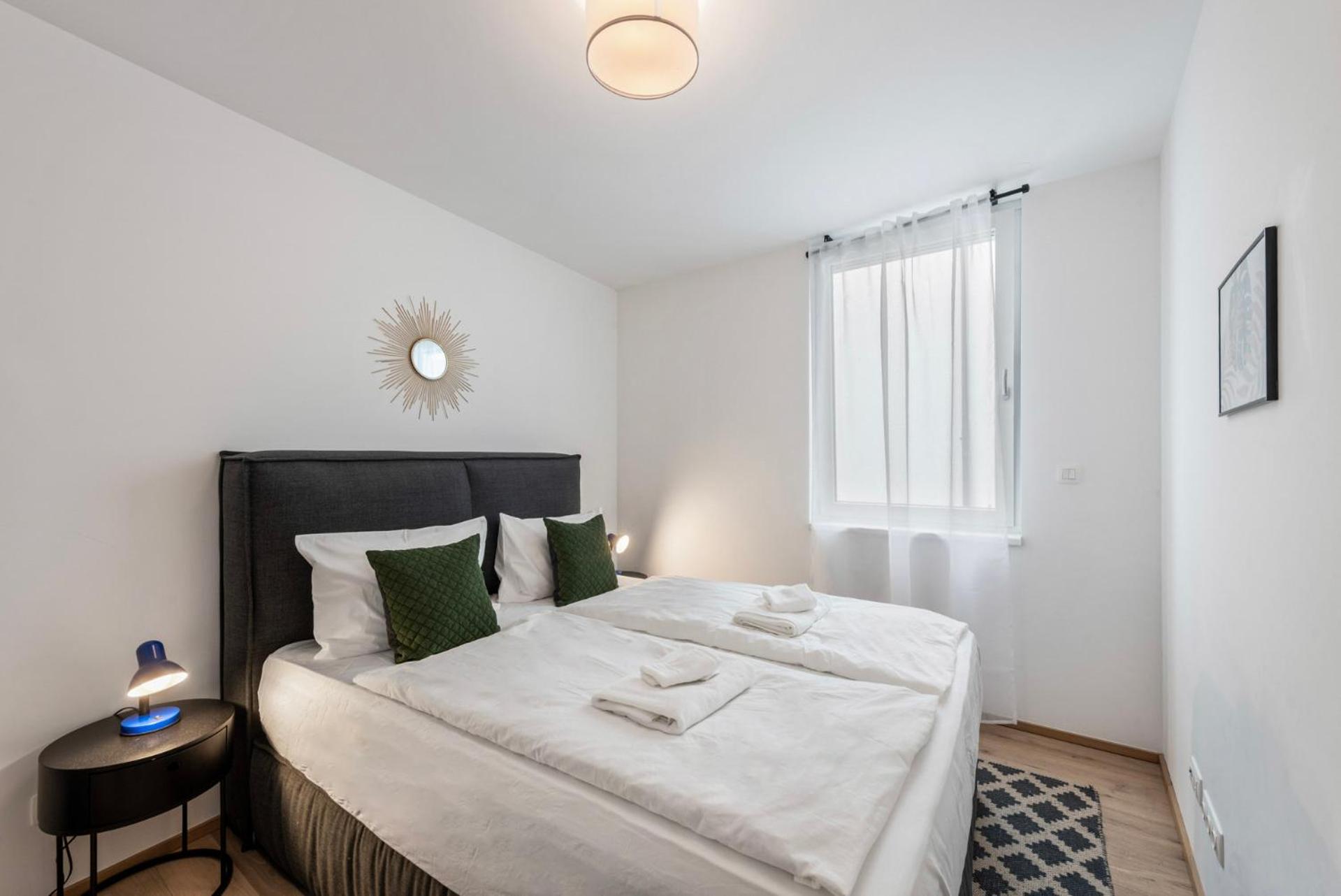Vienna Hills Living Aparthotel ภายนอก รูปภาพ