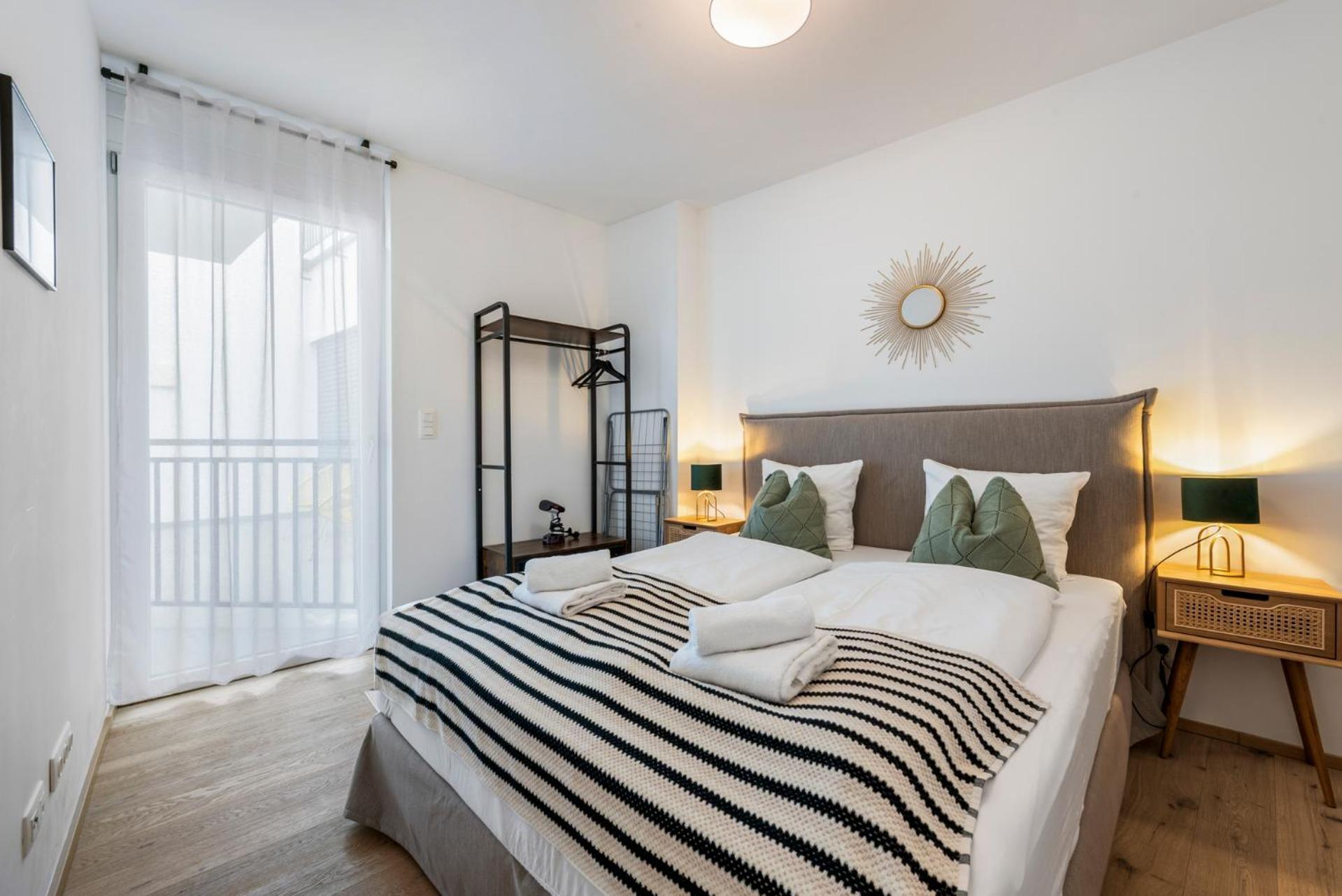 Vienna Hills Living Aparthotel ภายนอก รูปภาพ
